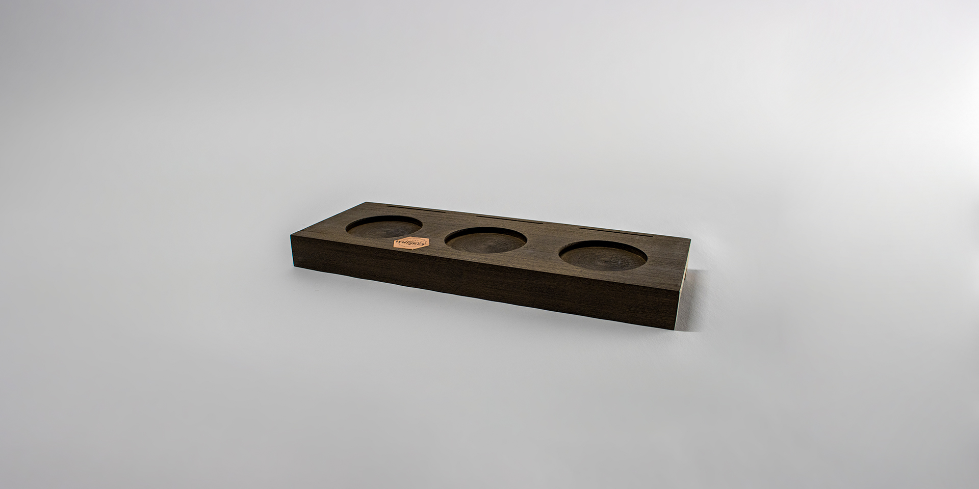 Tastingtray aus Holz – Zweyloeven Werbeproduktion GmbH